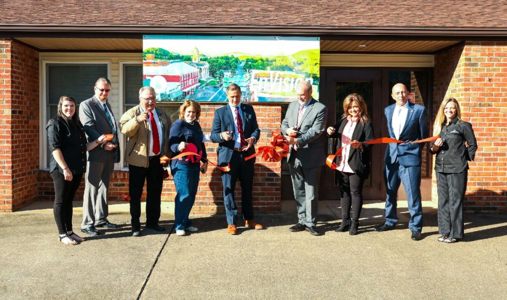 Griffith touts EnVision Center in Lebanon Griffith touts EnVision Center in Lebanon